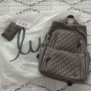 RARE Lug Hatchback VL in pearl, EUC w/ bonus matching NEW Lift RFID mini wallet.